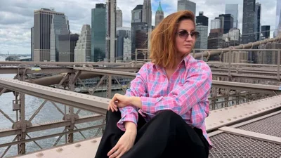 Оля Цибульська повернулася у день свого випускного та показала найдорожчий кадр із сімейного альбому