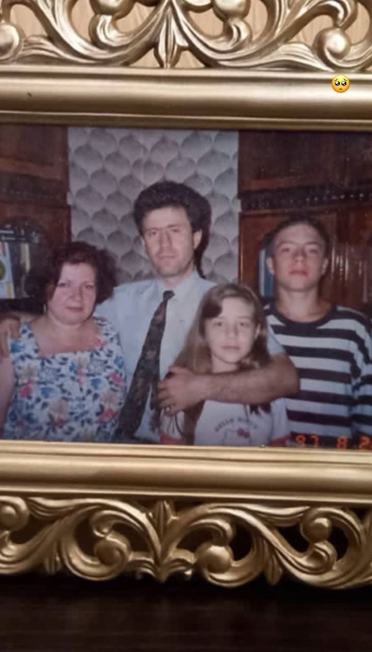 Детские фото Тины Кароль, на которых она совсем не похожа на себя: от рождения до студенчества - 873265 Детские фото Тины Кароль, на которых она совсем не похожа на себя: от рождения до студенчества - фото 873265