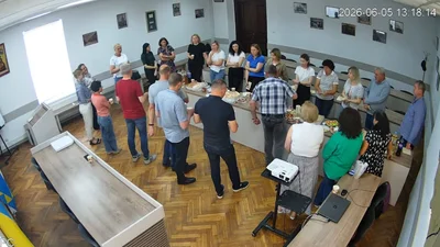Застілля в прямому ефірі: Камянка-Бузька міська рада забула вимкнути стрім з сесійної зали