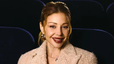 Тина Кароль упала лицом вниз во время выполнения сверхсложной асаны: "Хорошо, что нос не сломала"