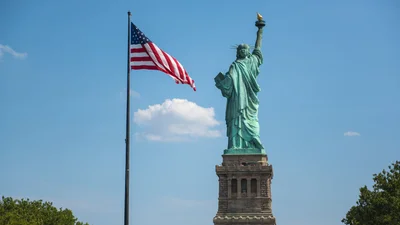 З Днем незалежності США 2026: яскраві листівки для американських друзів та колег