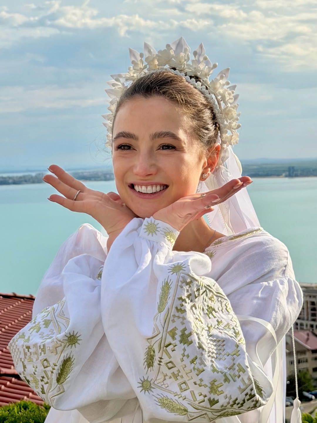 Голливудская актриса, родом из Украины, возвращается домой – что известно о Марине Мазепе - фото 880422