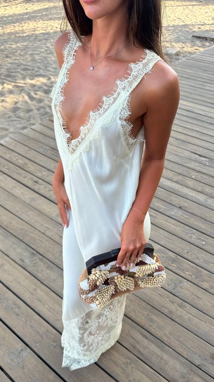 3 летних образа с кроссовками, которые стоит повторить - фото 881050