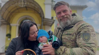 Актор Ращук вперше за довгий час показався із сином: чому це фото обурило підписників