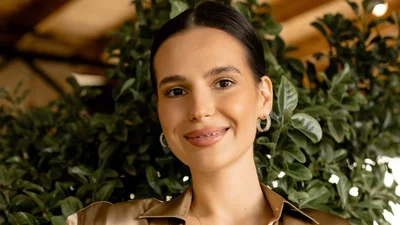 Закрита презентація нового випуску проєкту "По хатах" від Люкс ФМ: нова ведуча Аліна Пухальська зібрала блогерів на бранч