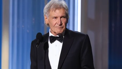 84-летний Харрисон Форд продемонстрировал подтянутое тело в велосипедном комбинезоне