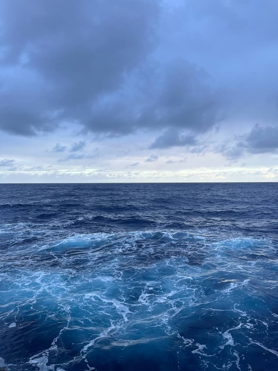 Украинские моряки делятся невероятными фотографиями морских пейзажей - фото 886657