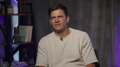 Андрей Исаенко ответил, мог ли бы он влюбиться в свою партнершу по фильму