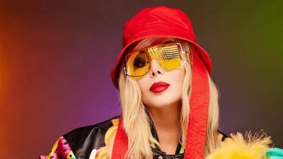 Драйвова мама Ірина Білик посадила 10-річного сина за кермо позашляховика, і звернулась до аудиторії