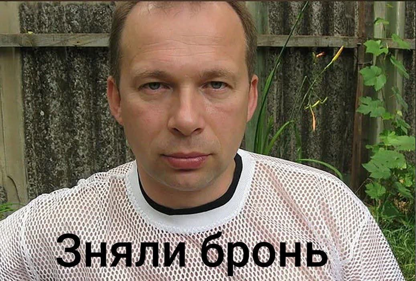 Меми про звільнення Сирського та призначення Драпатого головнокомандувачем ЗСУ - фото 890156