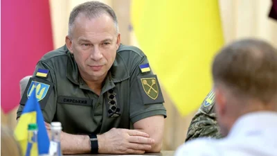 После отставки Александр Сырский впервые опубликовал личное фото с другом