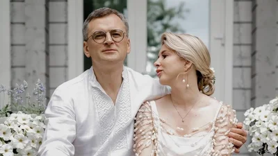 Дружина Дмитра Кулеби загравала до нього в прямому етері — смішне відео