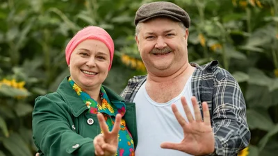 Поролонова булка на Хрещатику та торт замість грошей: українські актори пригадали свою першу роботу