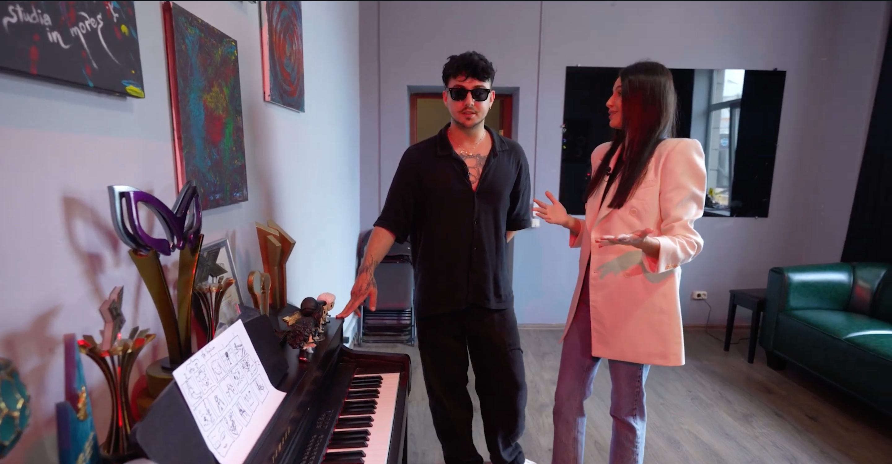 MÉLOVIN показав свій офіс у Києві за 24 тисячі гривень - 898741 MÉLOVIN показав свій офіс у Києві за 24 тисячі гривень - фото 898741