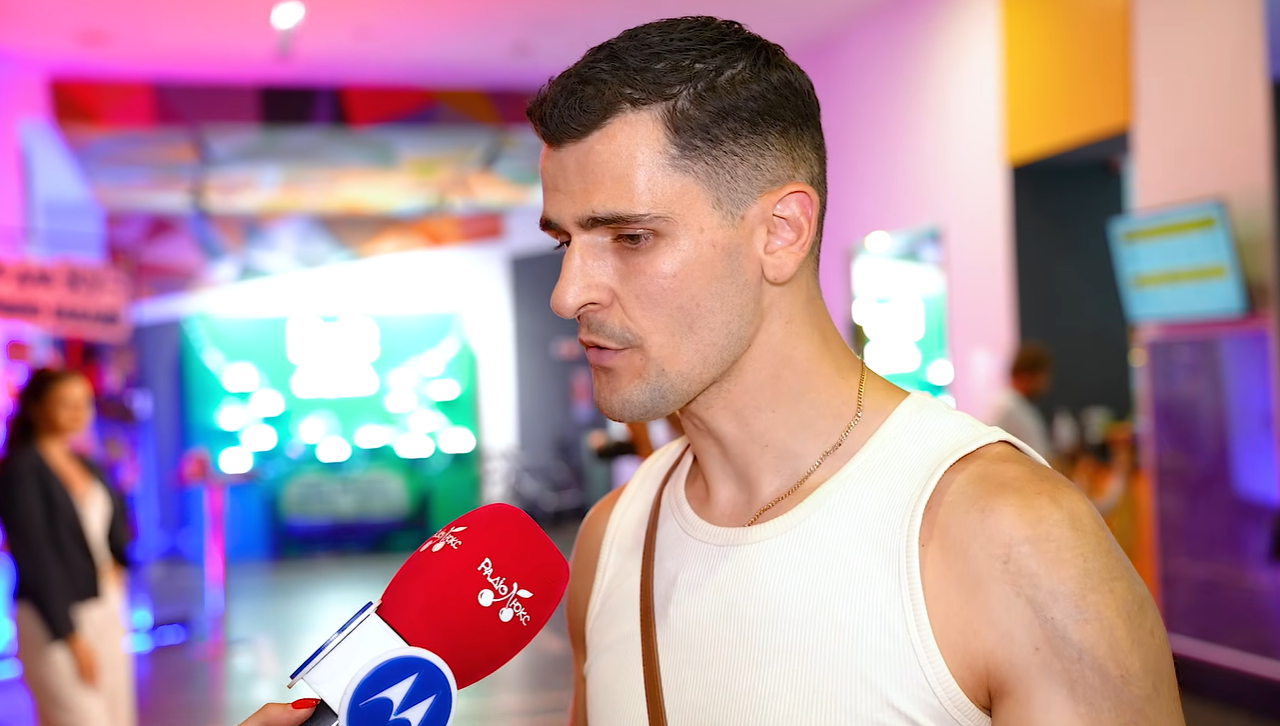 Ніколас Карма відверто розповів про суму ремонту та священника з села. - 900354 Ніколас Карма відверто розповів про суму ремонту та священника з села. - фото 900354