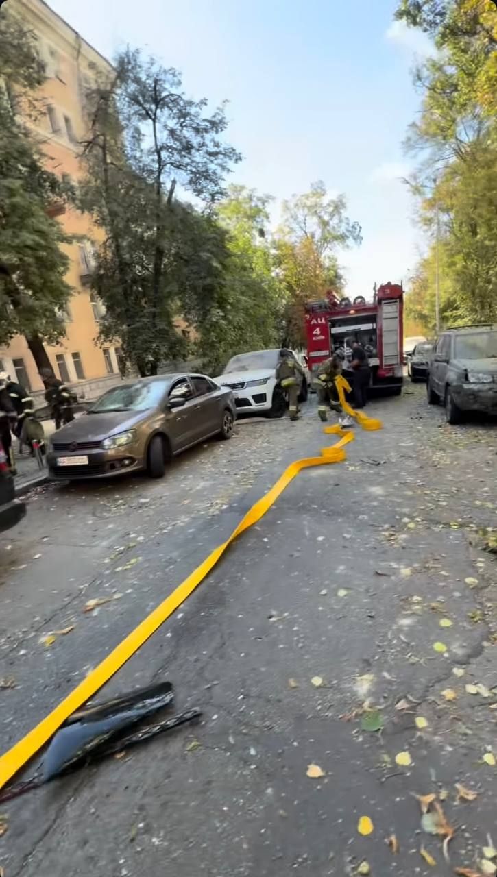 Біля офісу Люкс ФМ було влучання двох шахедів - фото 906506
