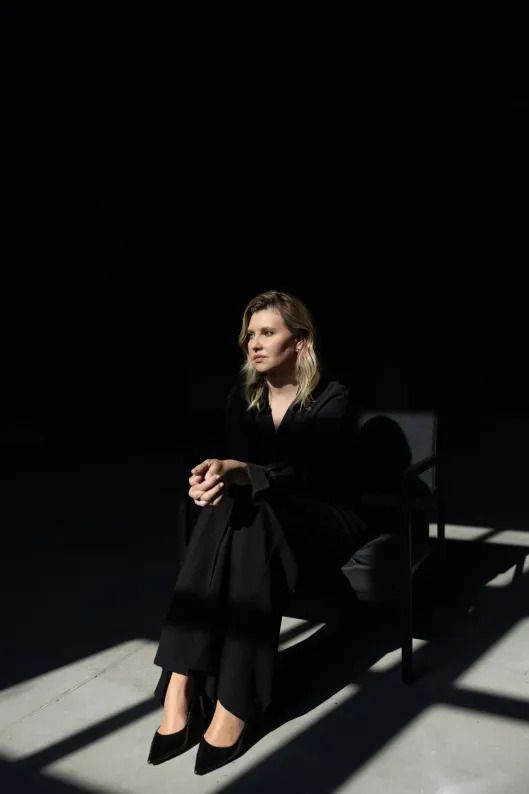 Олена Зеленська розповіла ELLE, що допомагає українцям триматися. - 906839 Олена Зеленська розповіла ELLE, що допомагає українцям триматися. - фото 906839