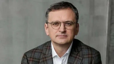 "Перша людина у світі": Дмитро Кулеба отруївся гречкою, яку зараз масово скуповують
