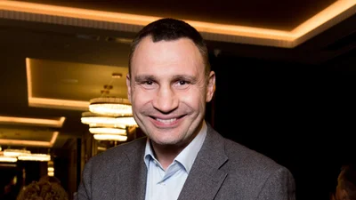 Меми з політиками, які щоразу змушують людей вибухати від сміху