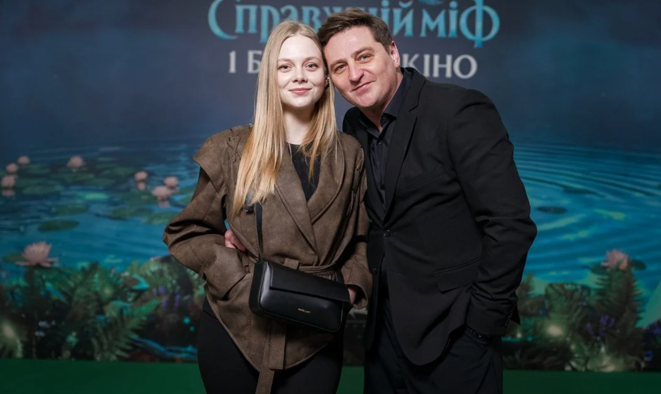 В'ячеслав Довженко з нареченою Світланою - фото 912386