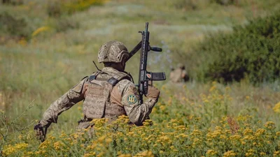 Найкращі привітання з Днем захисників і захисниць України та сильні листівки