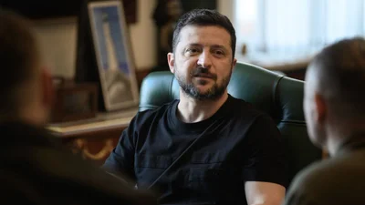 "Ефект Зеленського": відомий дизайнер пояснив, чому Макрон косплеїть президента України – фото