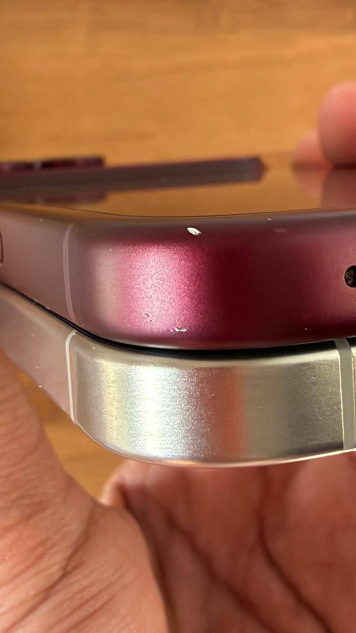 Пользователи iPhone 18 Pro Max уже обнаружили в нем ужасный недостаток - 915067 Пользователи iPhone 18 Pro Max уже обнаружили в нем ужасный недостаток - фото 915067