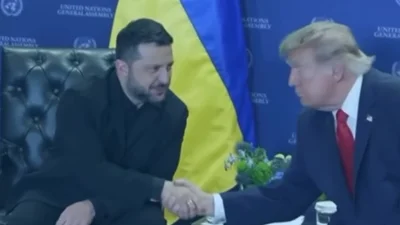 Два пальца вниз в штаны: в сети обсуждают странный жест Трампа во время встречи с Зеленским