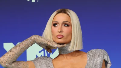 Тейлор Свіфт, Періс Гілтон та Сабріна Карпентер: це найкращі образи зірок з доріжки MTV VMAs 2026