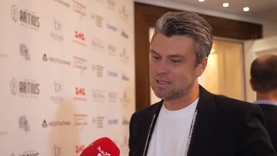 Доводить до сліз загартованих воїнів: Євген Хмара про свій особливий формат концертів на фронті й у госпіталях