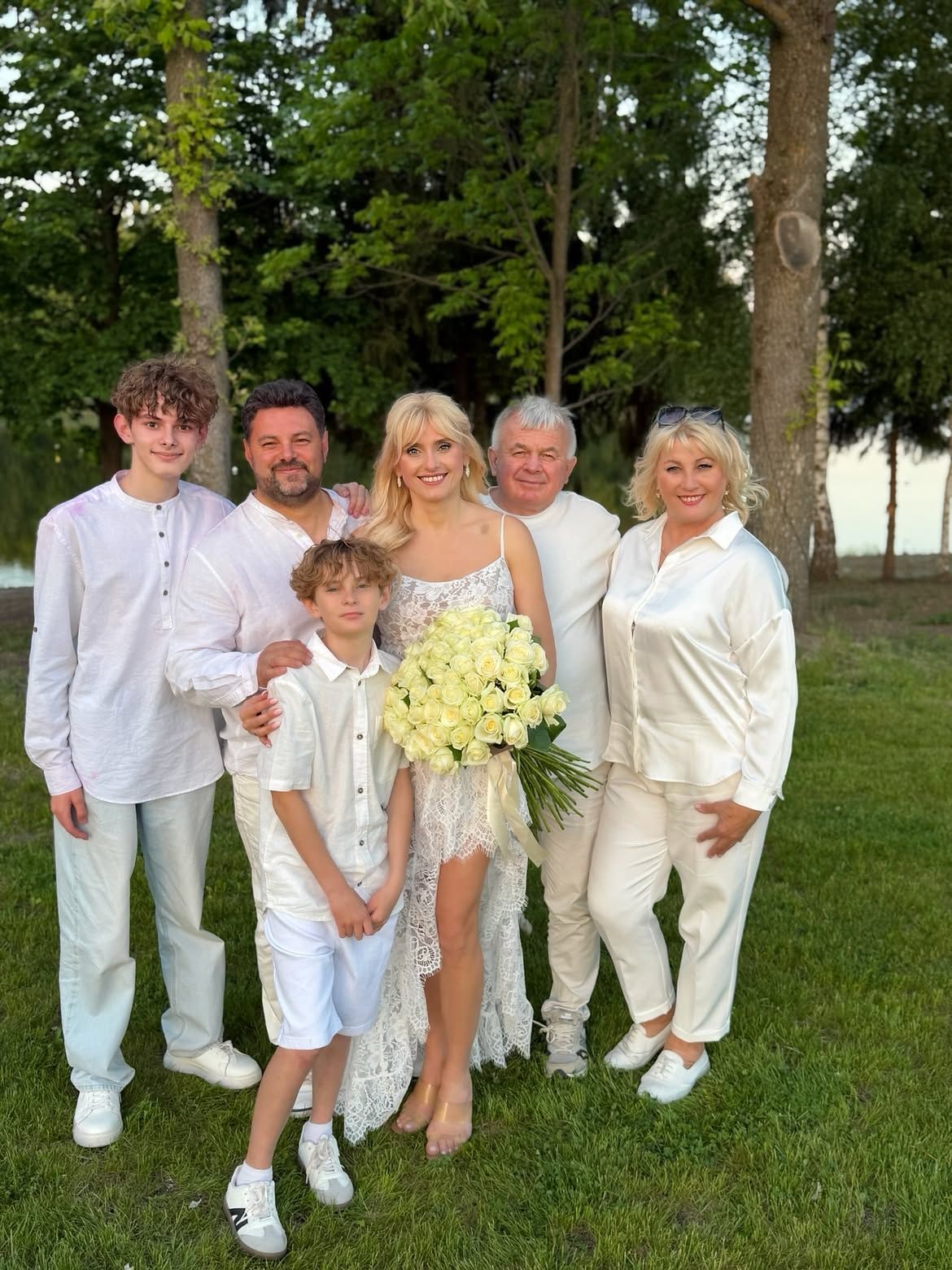 Вагітна Ірина Федишин з родиною - 919302 Вагітна Ірина Федишин з родиною - фото 919302