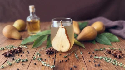 Зігріваючий грушевий чай: ароматний рецепт із корицею та апельсином