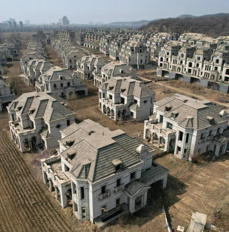 20 закинутих локацій, які вражають своєю атмосферою - фото 920679
