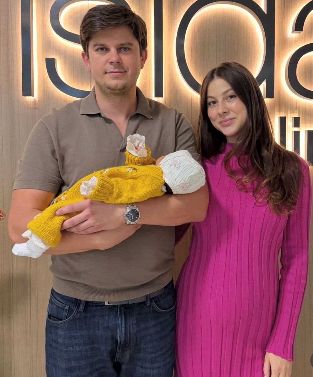 Анастасія Кожевнікова та виписка з роддому - фото 922311