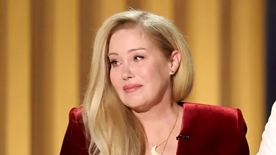 "Не знаю, що зі мною відбувається": Крістіна Епплгейт повідомила, що лікарі не правильно встановили їй діагноз