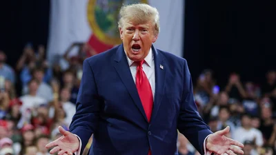 Финалистка конкурса "Мисс Швейцария" обвинила Дональда Трампа в домогательстве - Белый дом отреагировал